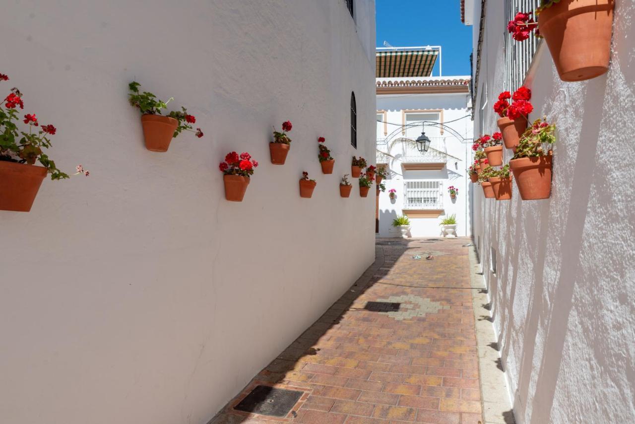 Lovely Cozy 2-Bedroom Residential Home With Patio Benalmádena Esterno foto